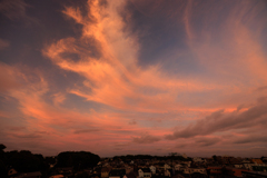 屋上夕焼け 雲舞う