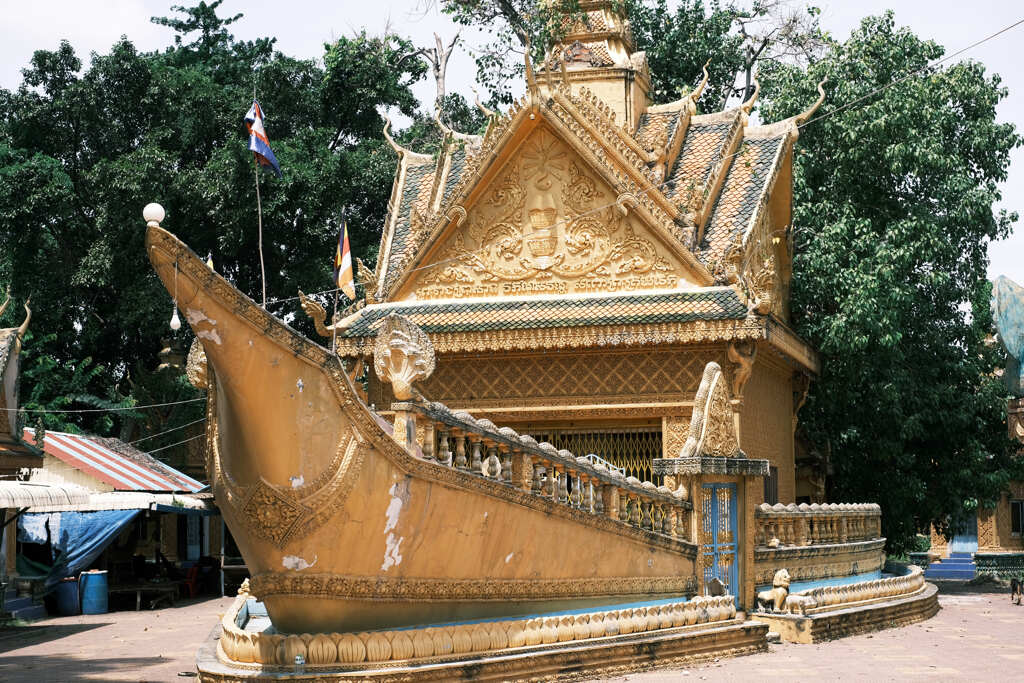 ワットサンポウ寺院