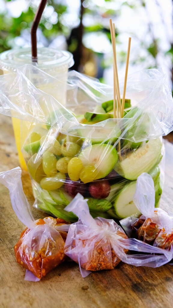 現地社員の3時のオヤツ