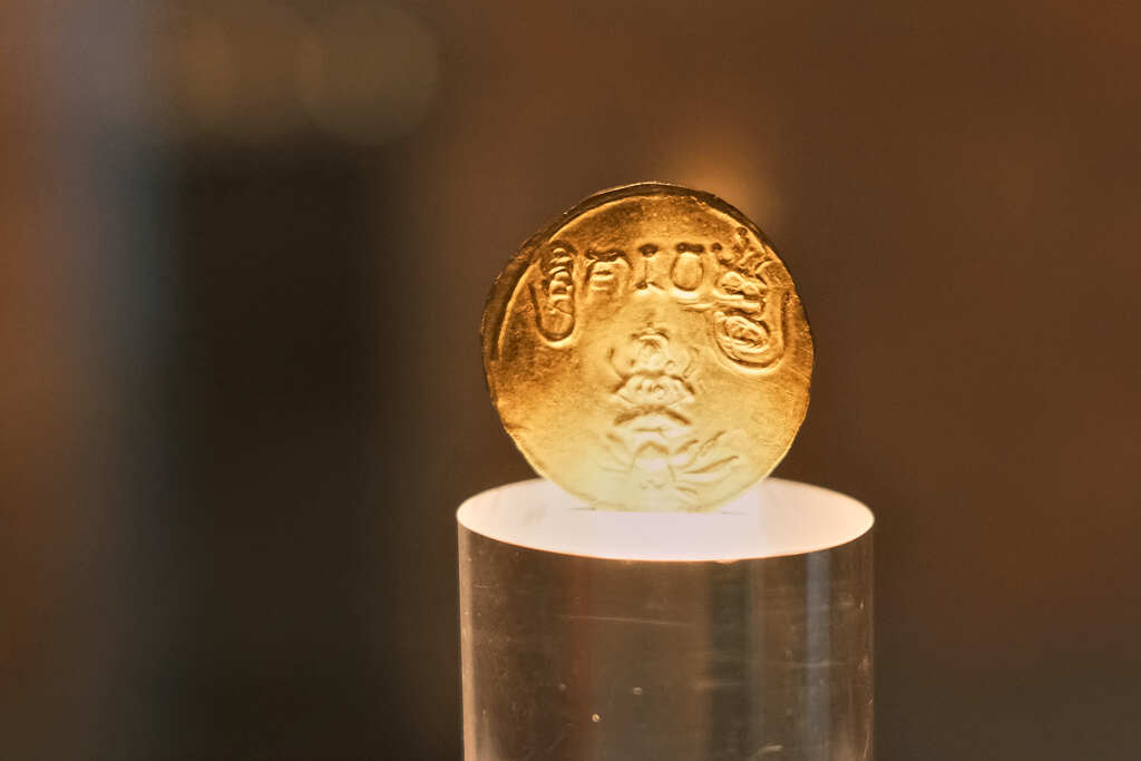 アンコール王朝以前にあったコイン１