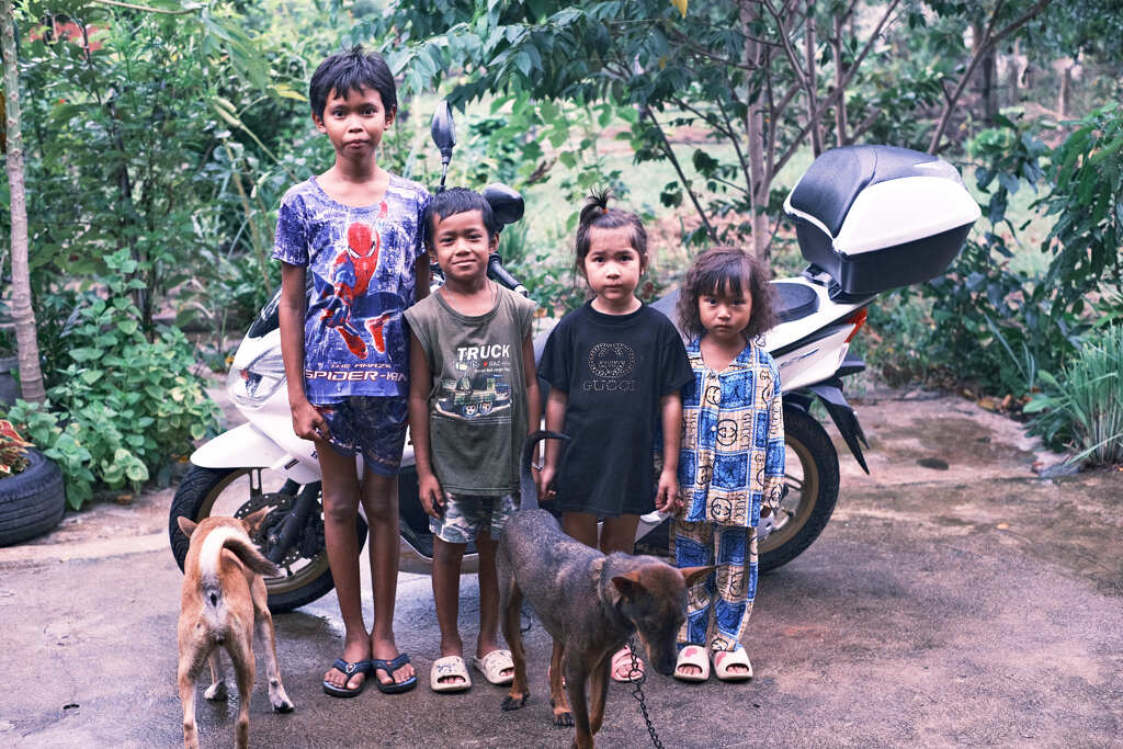 父親の居ない子供達