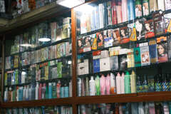 カンボジア生活　化粧品