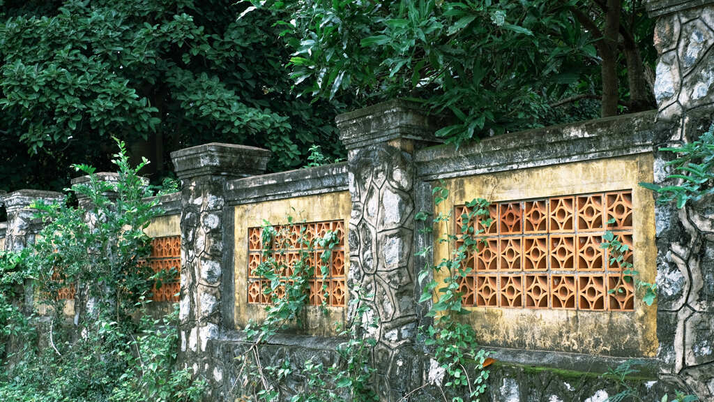 内戦２３年の傷跡