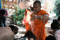 邪気を洗い落とす