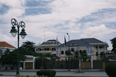 French Coronial 　インドネシア大使館　（恐らくオランダ建築様式）