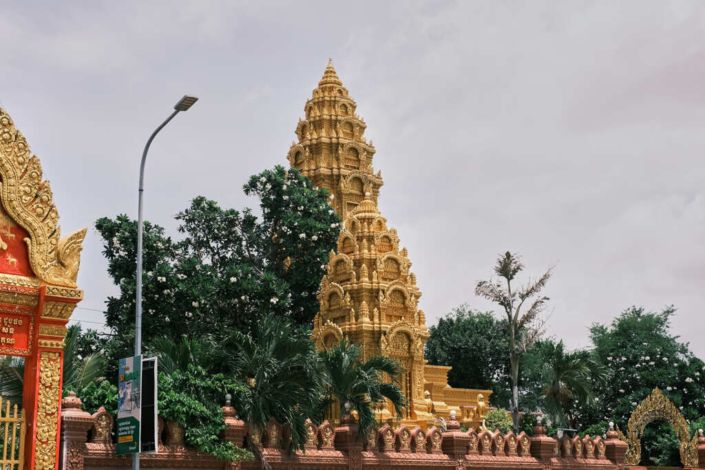 ワット　オウナローム仏教寺院