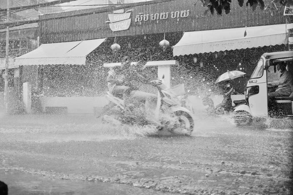 モノクロ練習４