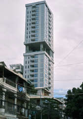 カンボジア蜘蛛巣配線４