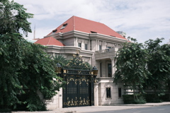 French Coronial  タイガービールオーナー宅 