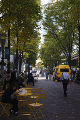 丸の内ランチタイム