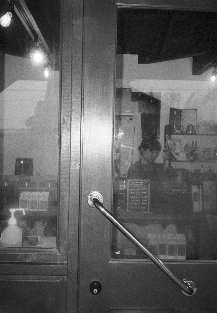 film 30年前の消費期限切れモノクロフィルムで撮ってみた