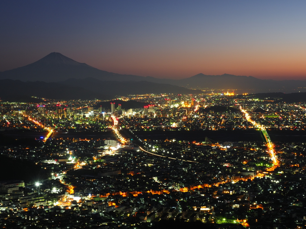 静岡市の夜明け