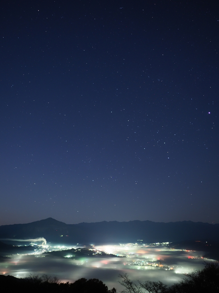 星空と雲海夜景