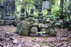 山田氏累代之墓　予岳寺