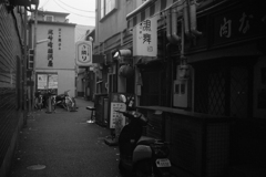 時の止まった裏通り