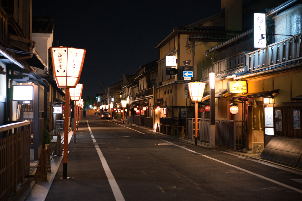 夜の祇園散歩①