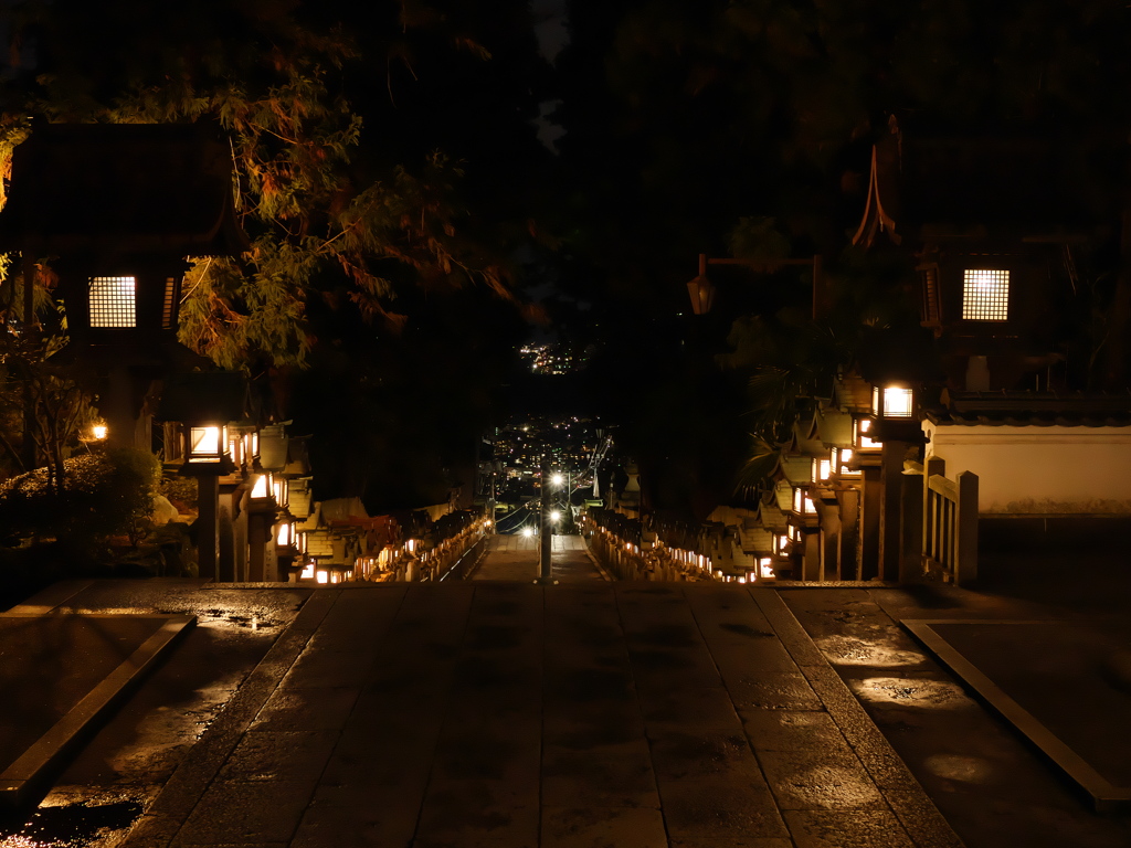 丑三つ時の宝山寺