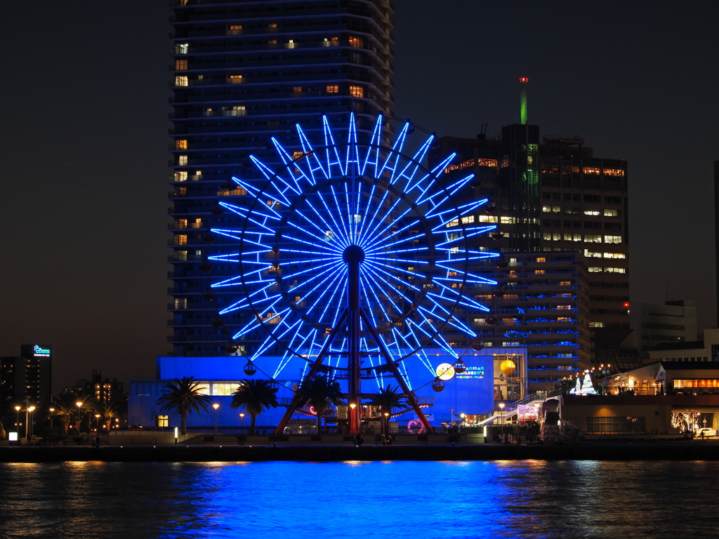 大きな青いひまわり