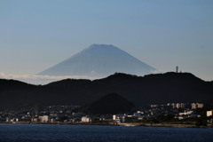 東京湾フェリーから富士を望む