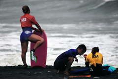 嫉妬･･･蹴りたい背中