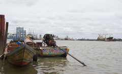 タイのチャオプラヤー川。