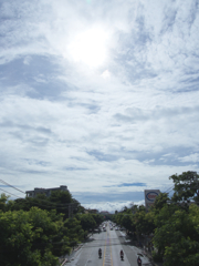 バンコク生活では空を忘れがち。