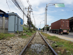 列車が走っているのか不明の線路。