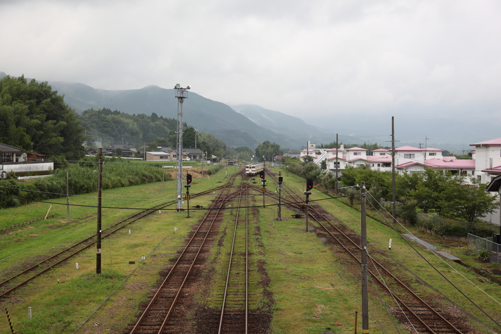 吉松駅の跨線橋からの良い眺め