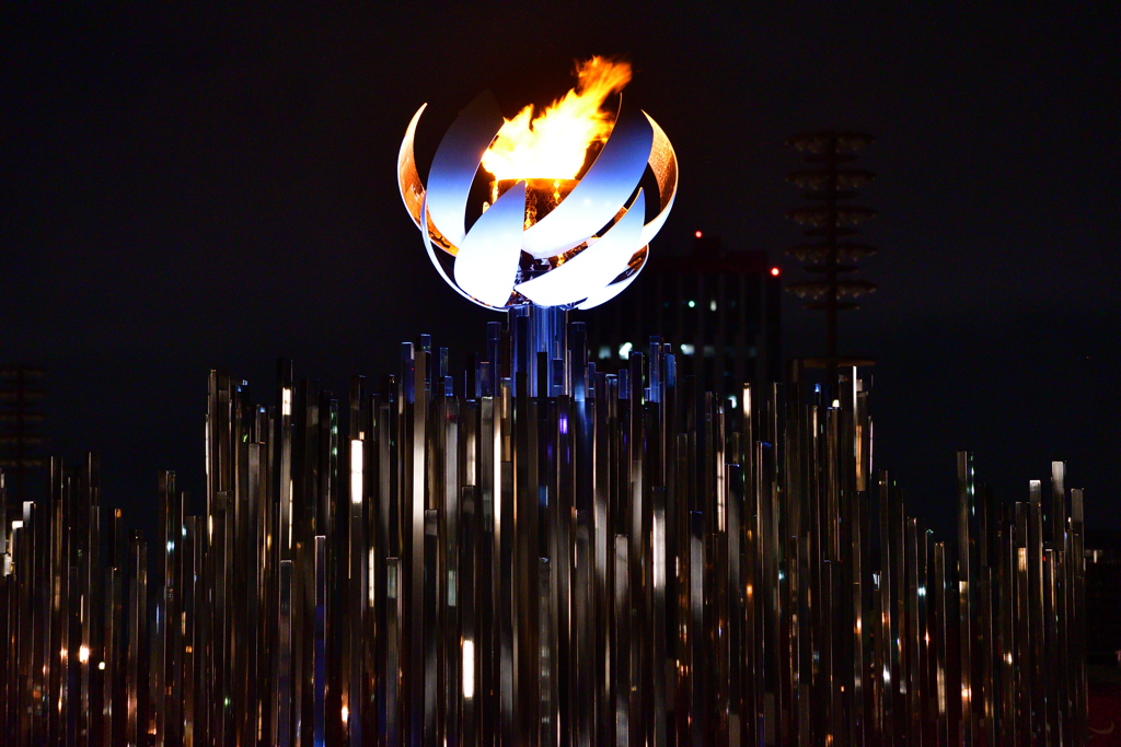 TOKYO2020聖火台