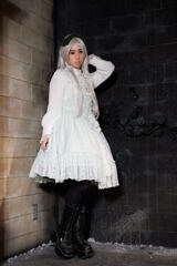 御代川舞花さん_041