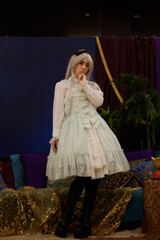 御代川舞花さん_024