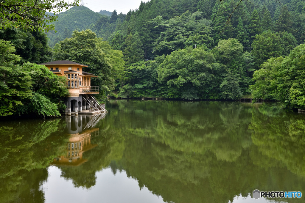 埼玉の金閣寺　鎌北湖
