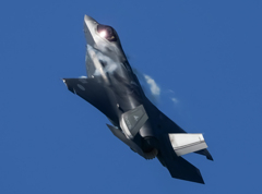 F-35A機動飛行