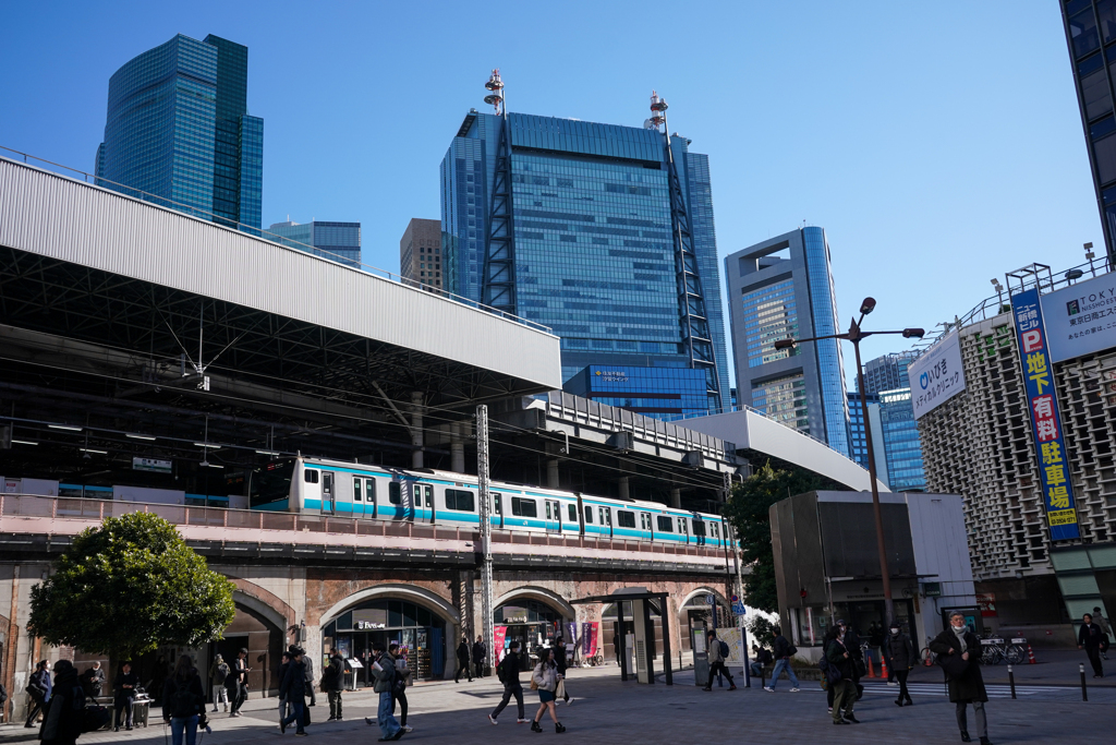 新橋 人間交差点