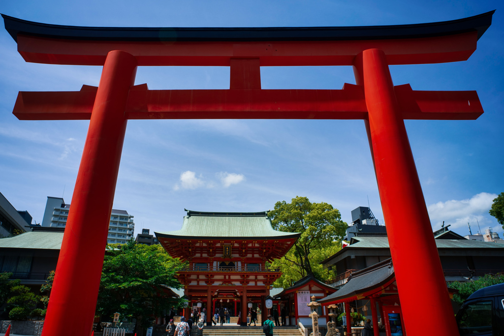 青空の赤門