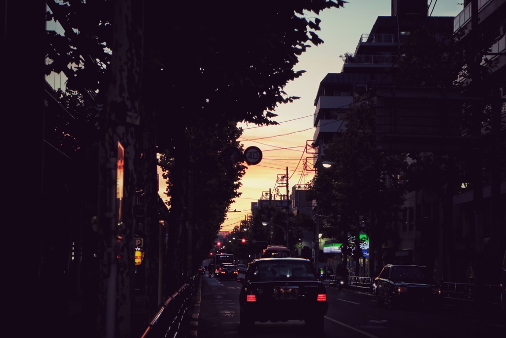 東京都新宿区西新宿四丁目