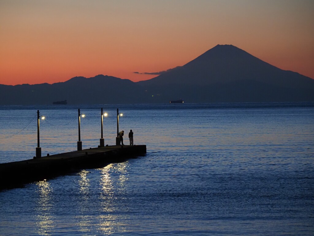 桟橋と富士