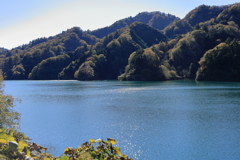 秋の宮ヶ瀬湖
