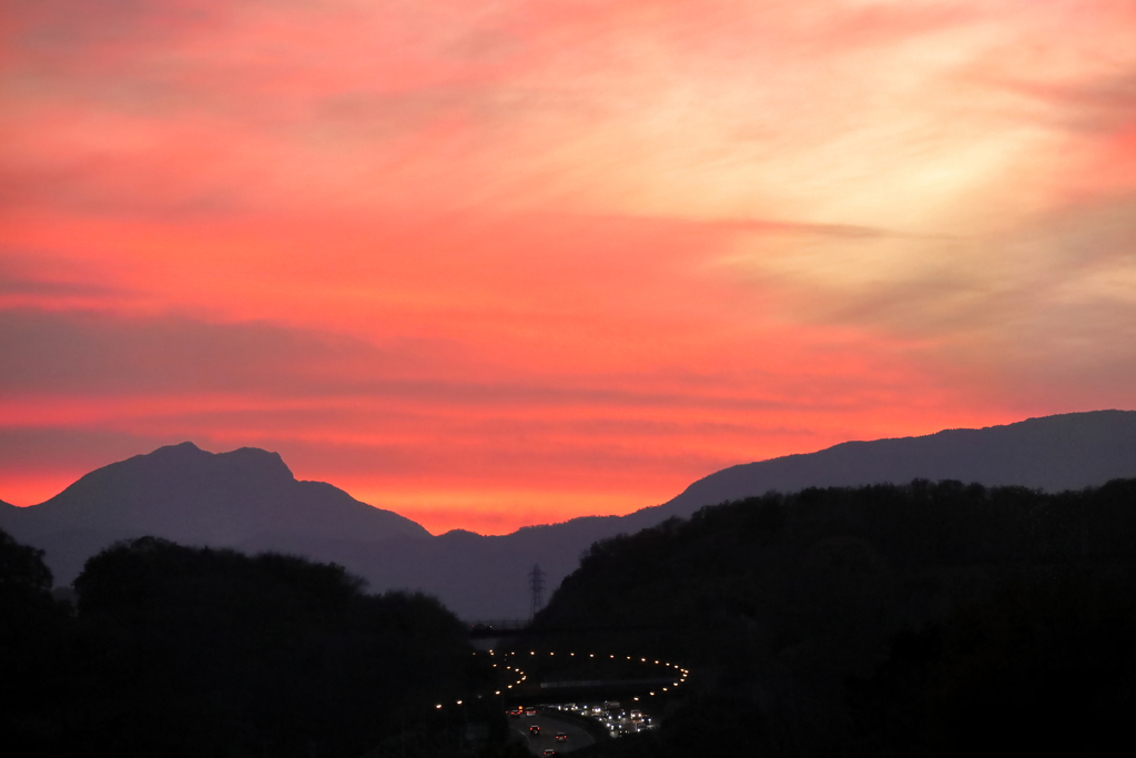 高速道路の夕焼け