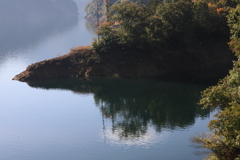 宮ヶ瀬湖　湖面の雲