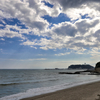 七里ヶ浜から望む江ノ島