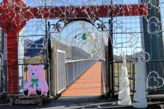 宮ヶ瀬湖畔園地　吊り橋の入口