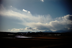 霞む白い雲