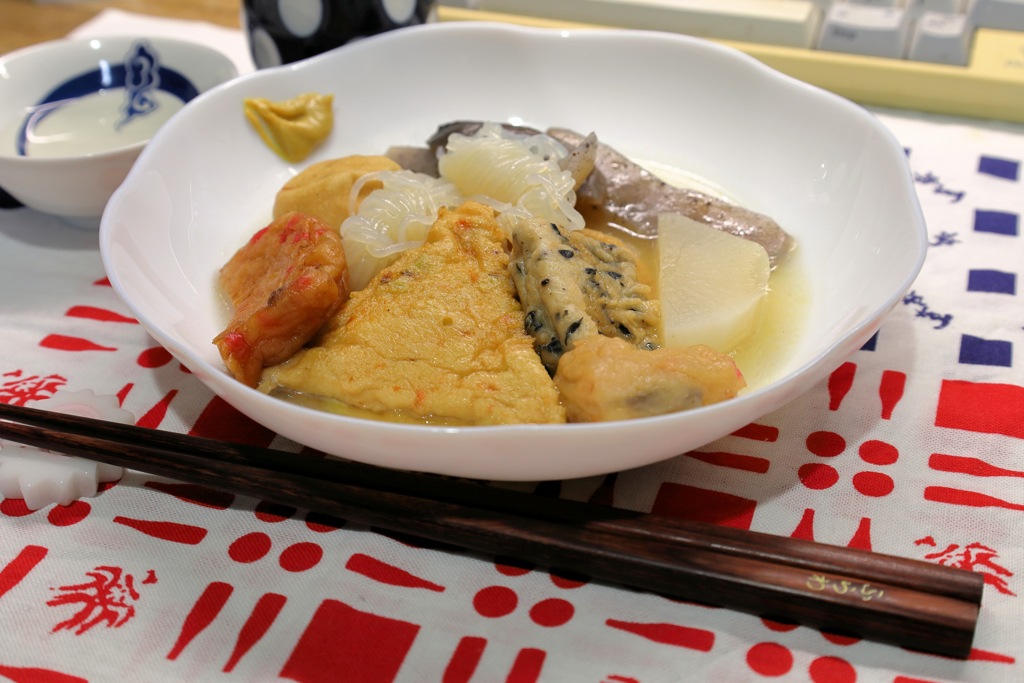 寒い夜はおでんと熱燗