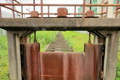 錆びた水門