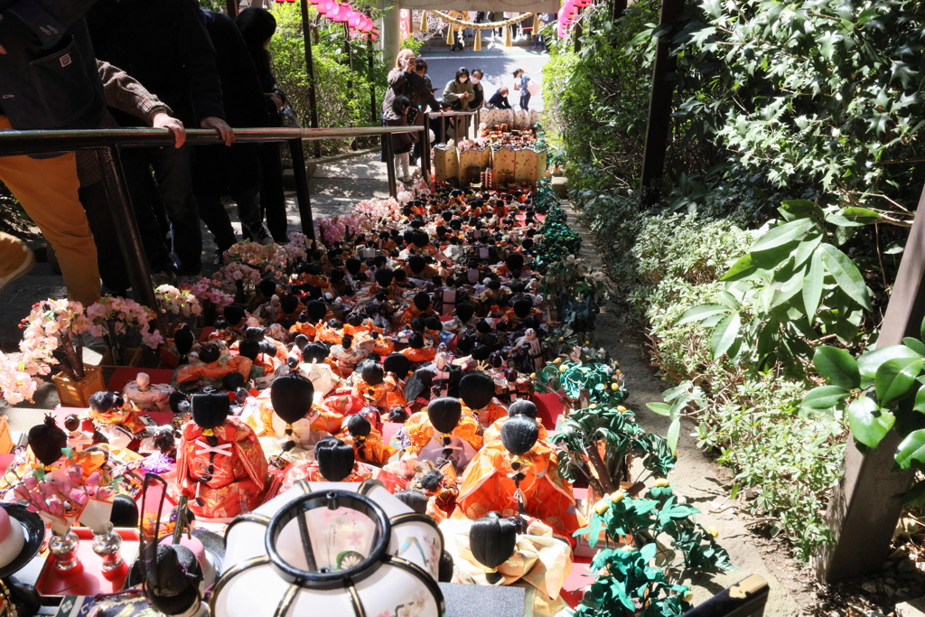 座間神社の雛祭り