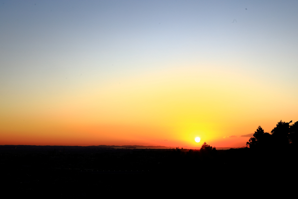 晴れ渡った東の空