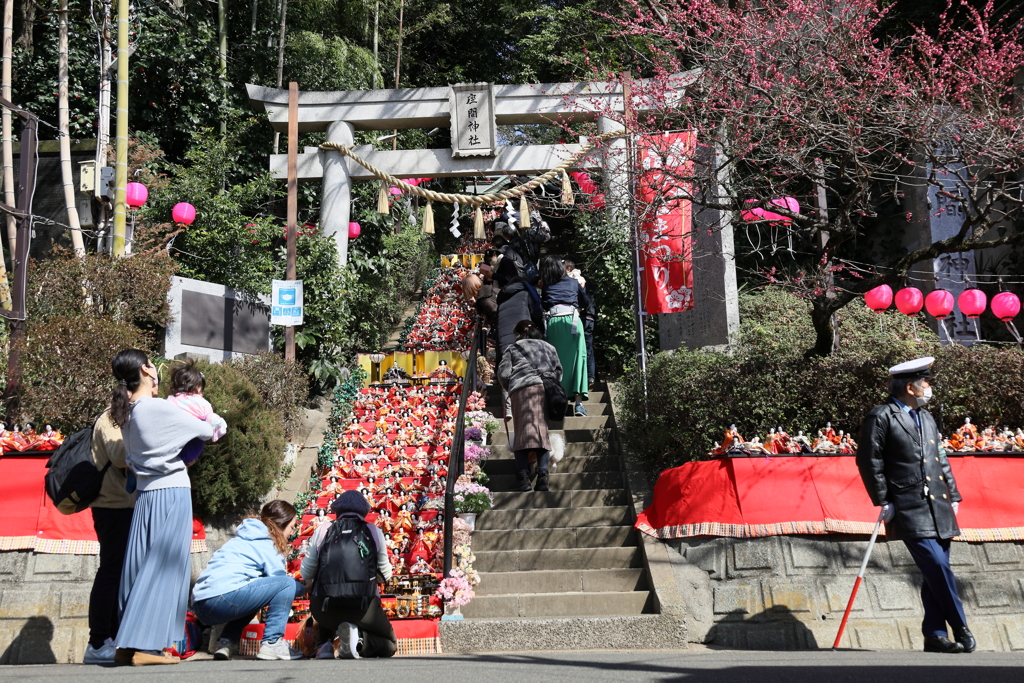 座間神社の雛祭り