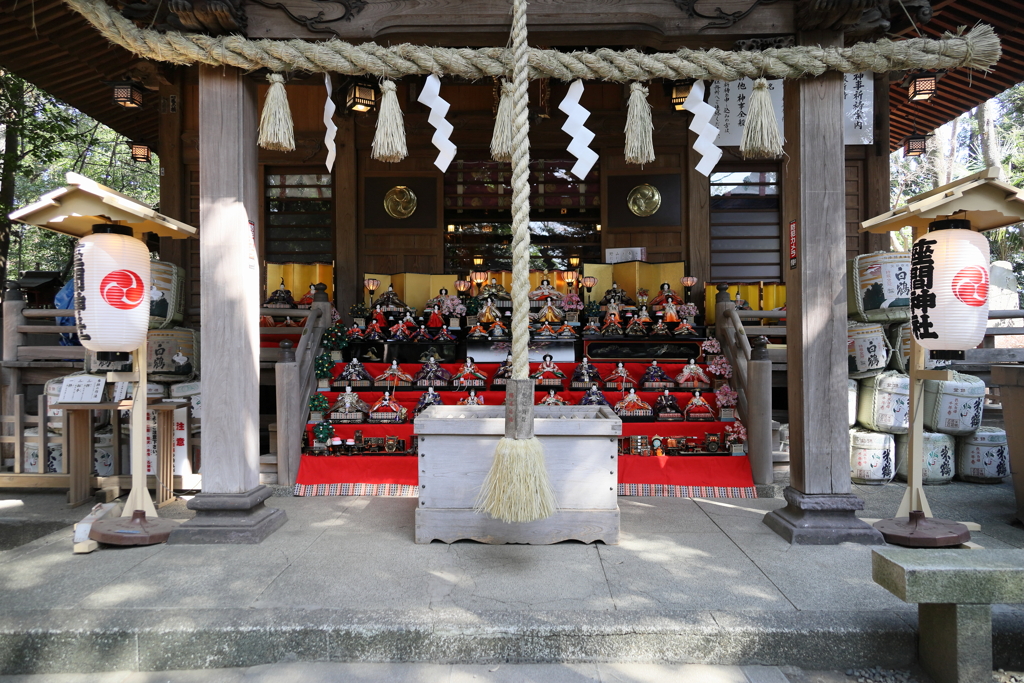座間神社の雛祭り