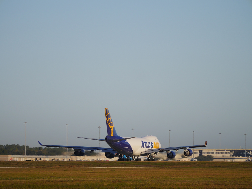 ボーイング747-400UF